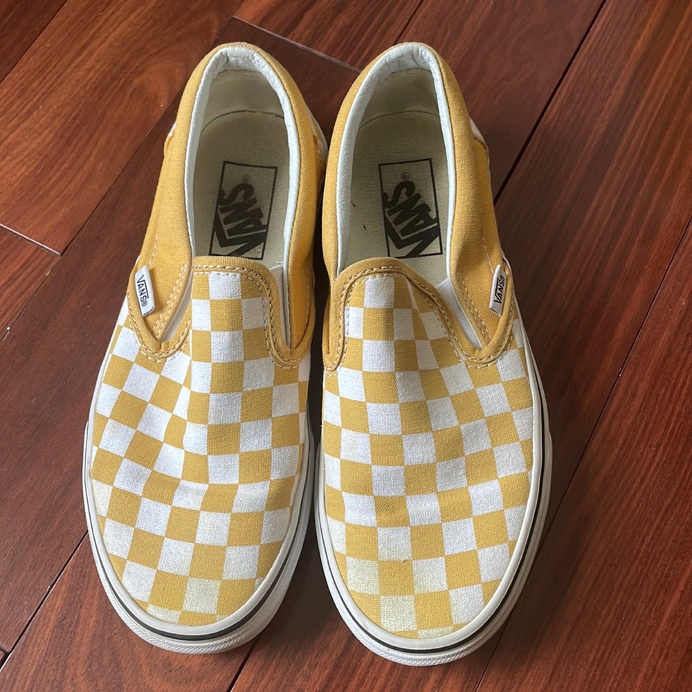 Van’s Men’s 4.5 Slip-On Checkerboard Skate Shoe Golden Yellow